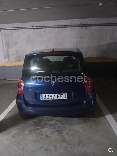 Usado Renault Grand Modus Dynamique 85 CV (62 kW) 2008 Azul Monovolumen