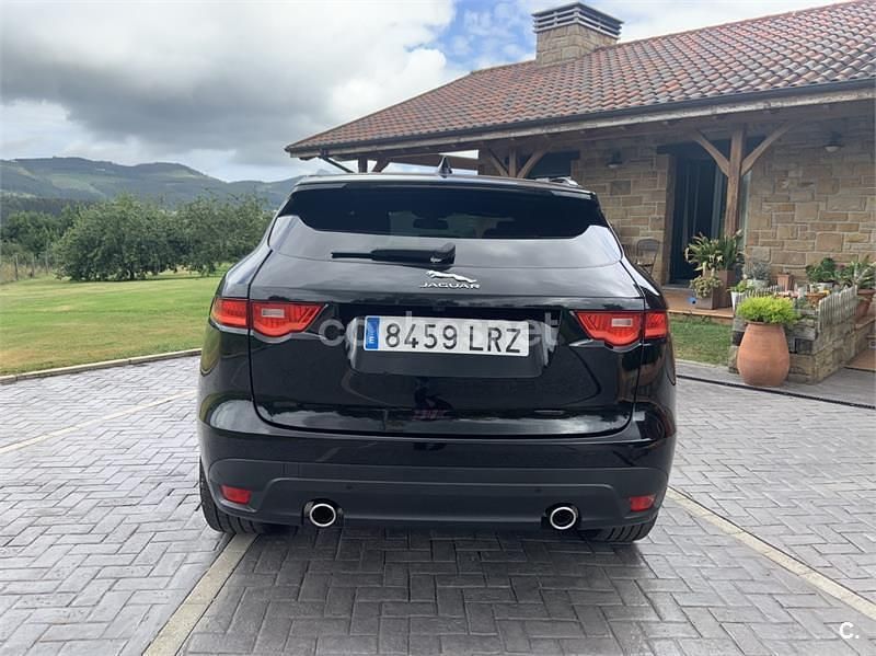Usado Jaguar F-Pace R-Sport 300 CV (220 kW) 2018 Negro SUV