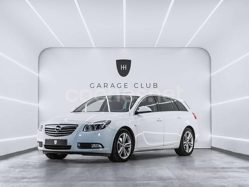 Blanco Usado 2012 Opel Insignia Eco Familiar | 7499 € (Precio justo) - Imagen 1/4