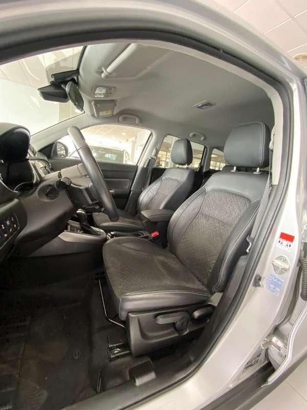 Usado Suzuki Vitara GLX 116 CV (85 kW) 2022 Plateado SUV