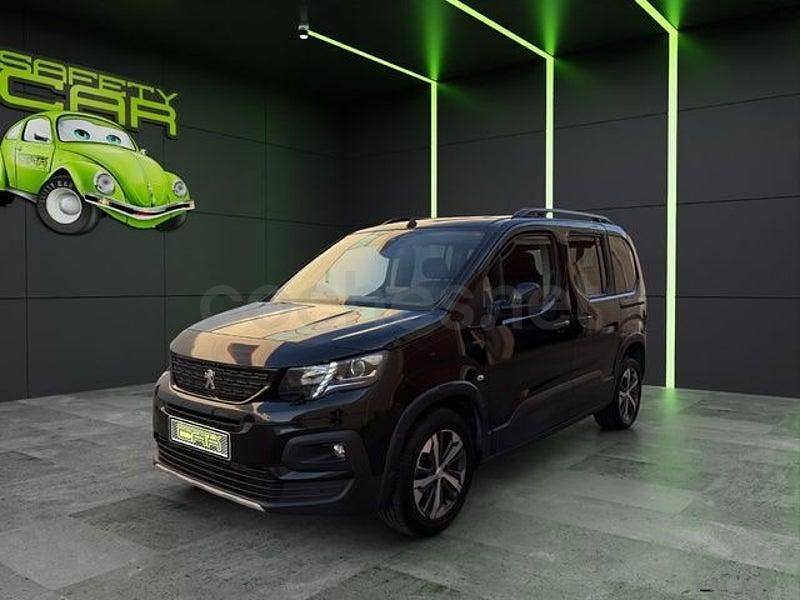 Usado Peugeot Rifter GT-line 130 CV (95 kW) 2019 Negro Monovolumen