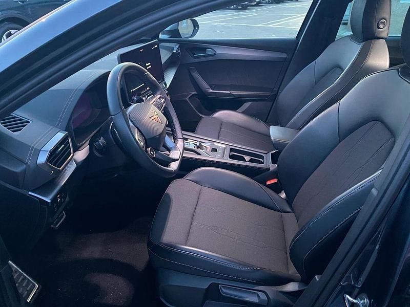 Usado Cupra Leon 150 CV (110 kW) 2025 Gris Familiar