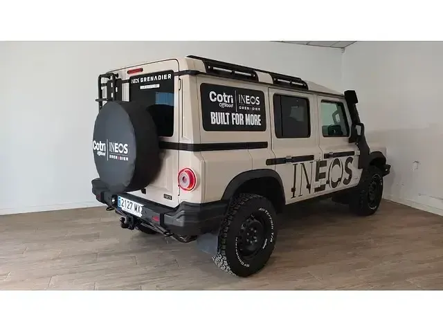 Nuevo Ineos Grenadier 249 CV (183 kW) 2025 Gris Familiar