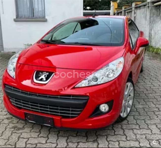 Rojo Usado 2011 Peugeot 207 CC Descapotable | 6900 € (Precio justo) - Imagen 1/4