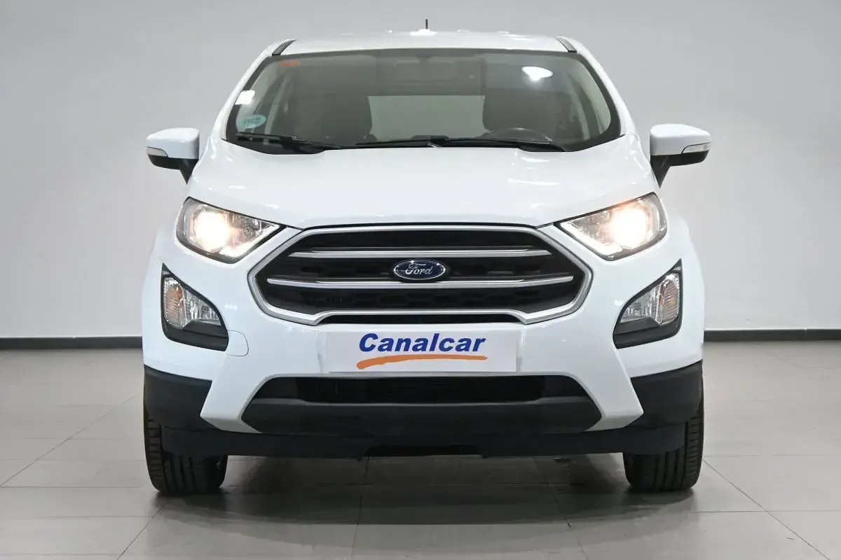 Usado Ford Ecosport Trend 125 CV (91 kW) 2019 Blanco SUV