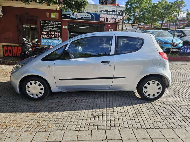 Gris Usado 2005 Mitsubishi Colt Inform Utilitario | 2990 € - Imagen 1/4