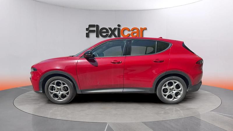 Usado Alfa Romeo Tonale Sprint 131 CV (96 kW) 2022 Rojo SUV