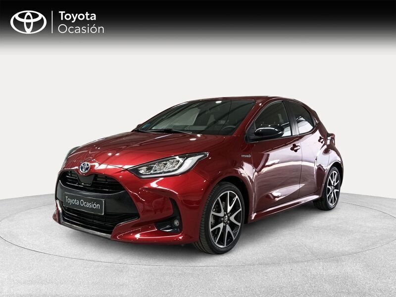 Rojo Usado 2021 Toyota Yaris Hybrid Style Berlina | 20.900 € (Precio justo) - Imagen 1/4