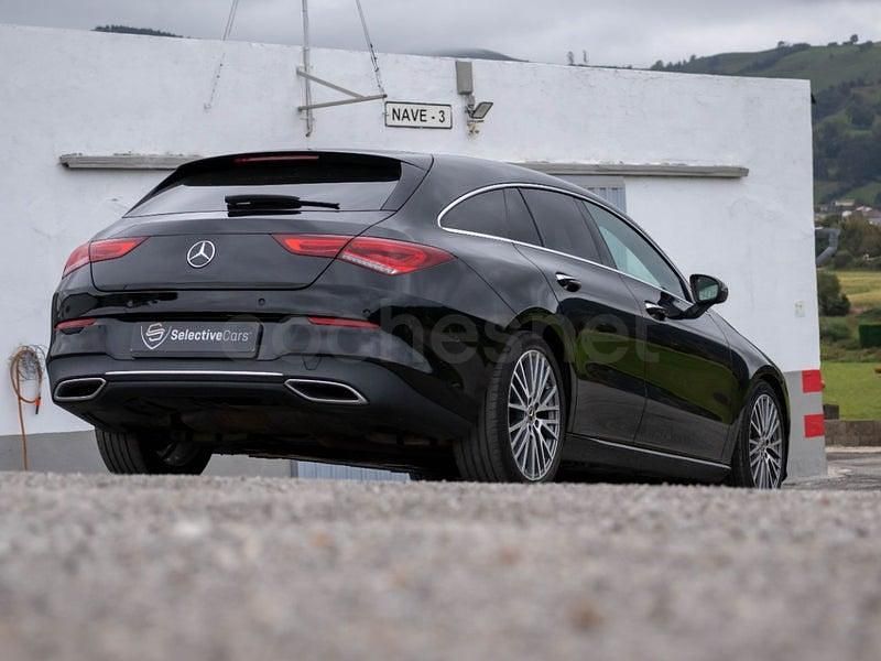 Usado Mercedes CLA180 Shooting Brake 136 CV (100 kW) 2020 Negro Familiar