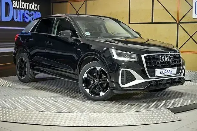 Usado Audi Q2 S-Line 150 CV (110 kW) 2022 Negro SUV