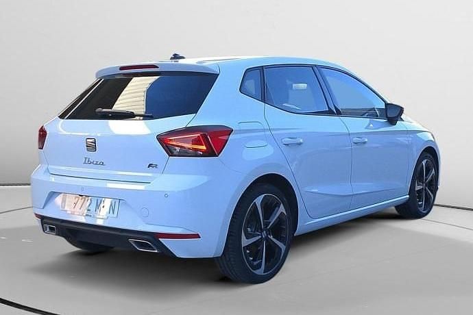 Usado Seat Ibiza FR 150 CV (110 kW) 2024 Gris Utilitario
