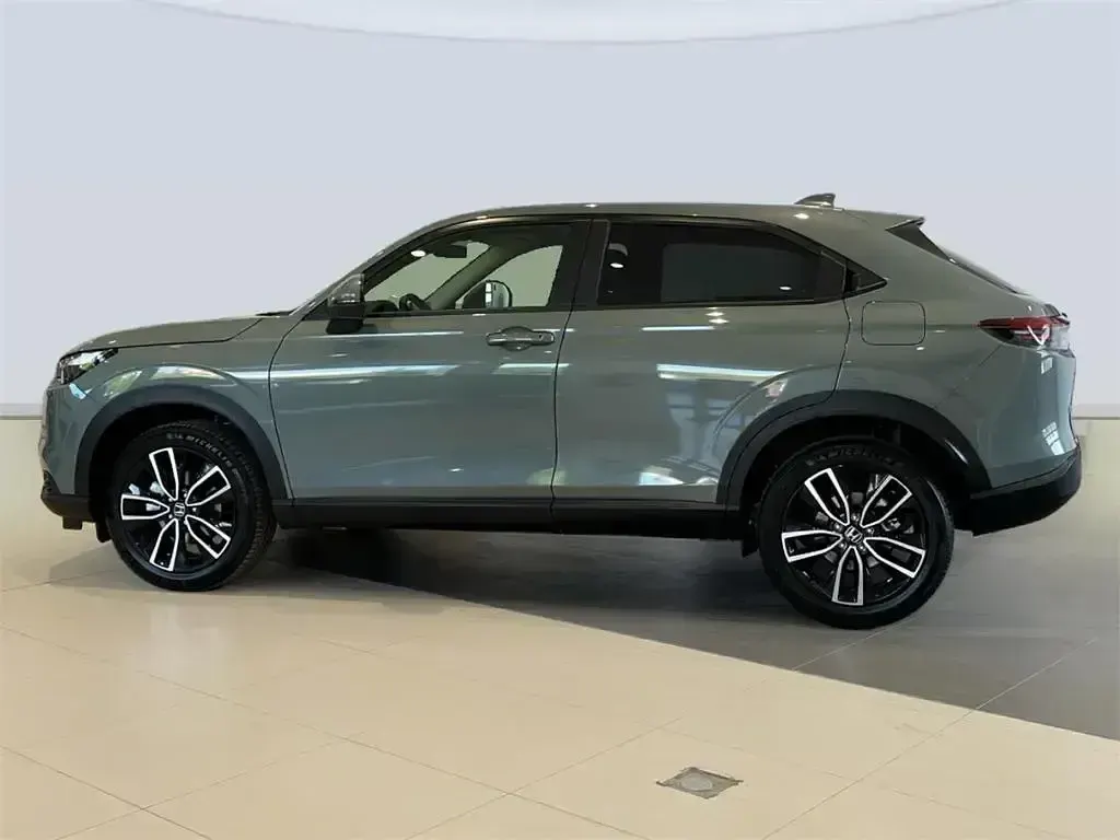 Nuevo Honda HR-V Elegance 131 CV (96 kW) 2025 Verde SUV