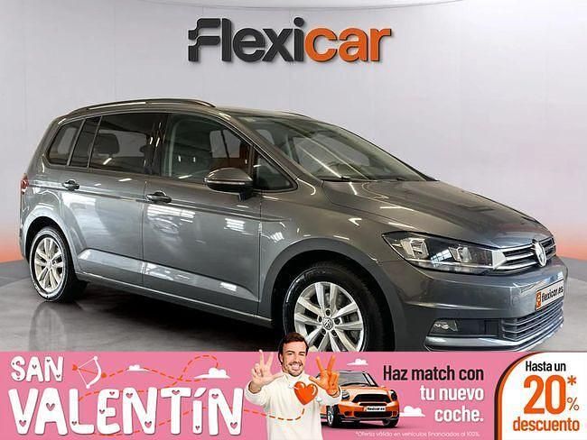 Usado VW Touran Advance 115 CV (84 kW) 2019 Blanco Monovolumen