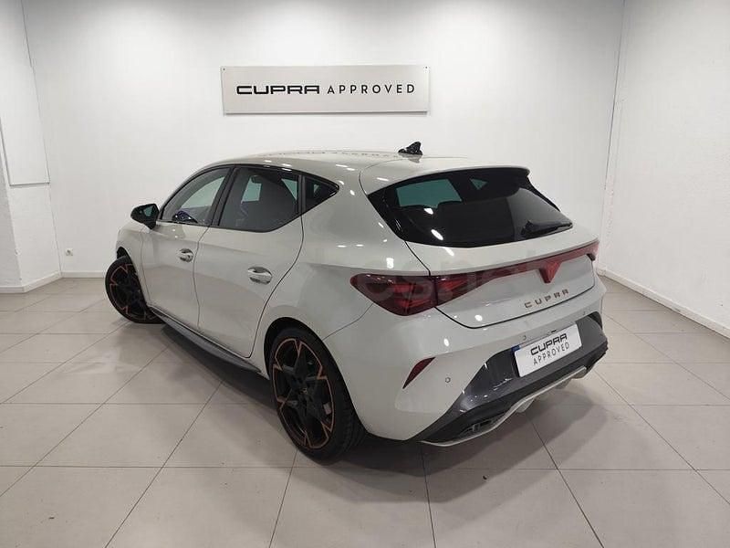 Usado Cupra Leon 150 CV (110 kW) 2024 Gris / plata Berlina
