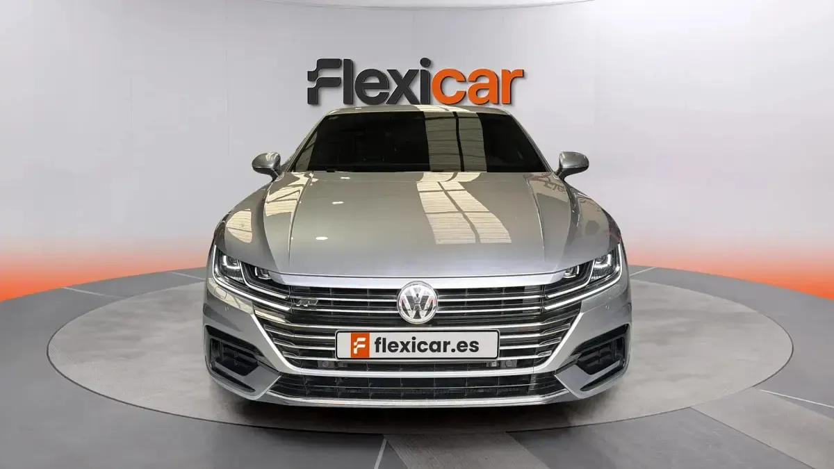 Begagnad VW Arteon 190 HK (139 kW) 2018 Grå Halvkombi