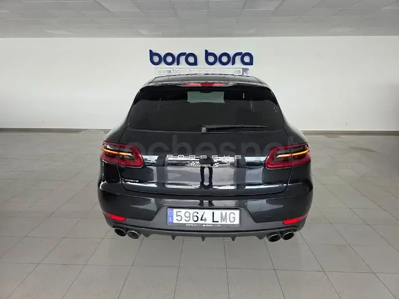 Käytetty Porsche Macan S 340 HP (250 kW) 2016 Musta Katumaasturi