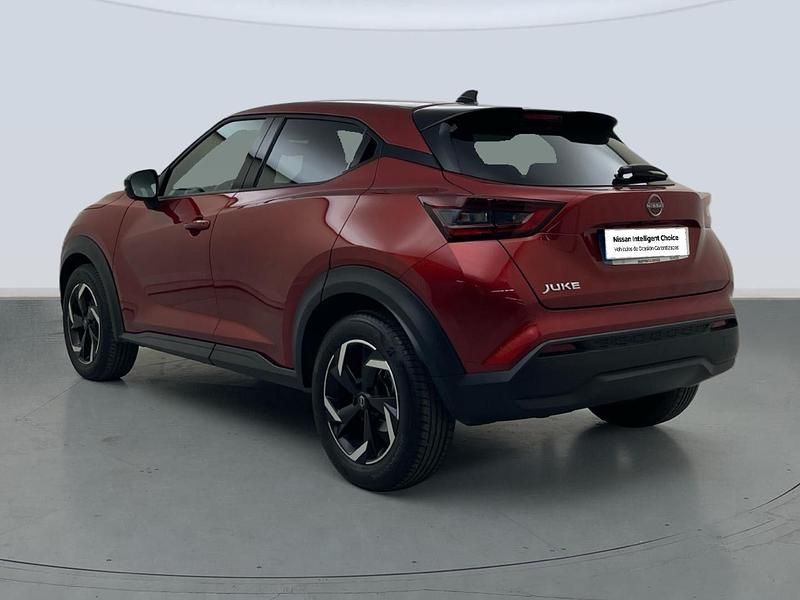 Usado Nissan Juke N-Connecta 114 CV (83 kW) 2023 Rojo SUV