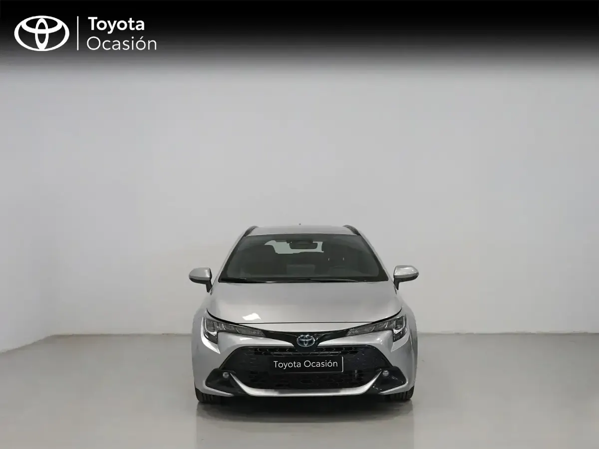 Usado Toyota Corolla Active 140 CV (102 kW) 2025 Gris Familiar