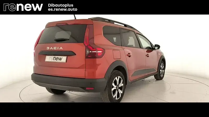 Usado Dacia Jogger Expression 110 CV (80 kW) 2024 Naranja Monovolumen