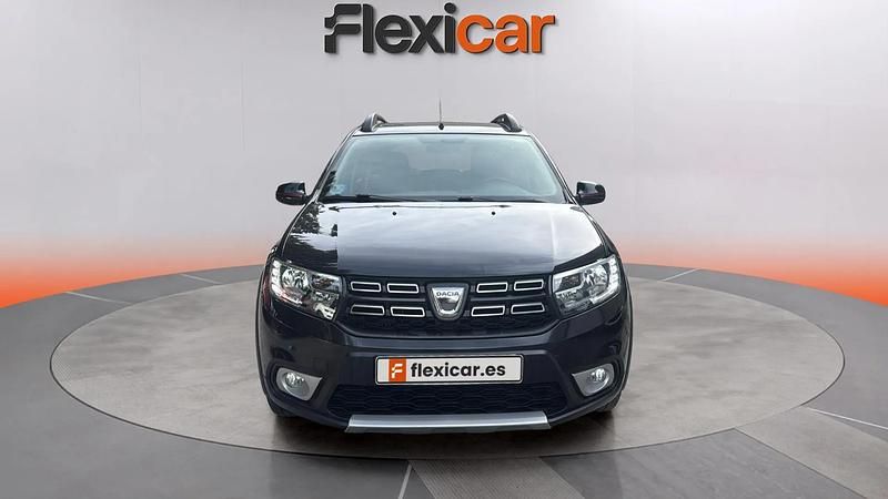 Usado Dacia Sandero Essentiel 90 CV (66 kW) 2019 Azul Utilitario
