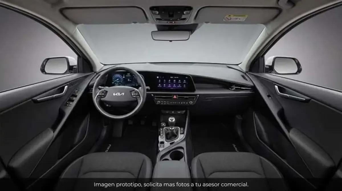 Usado Kia Niro 105 CV (77 kW) 2022 Blanco SUV