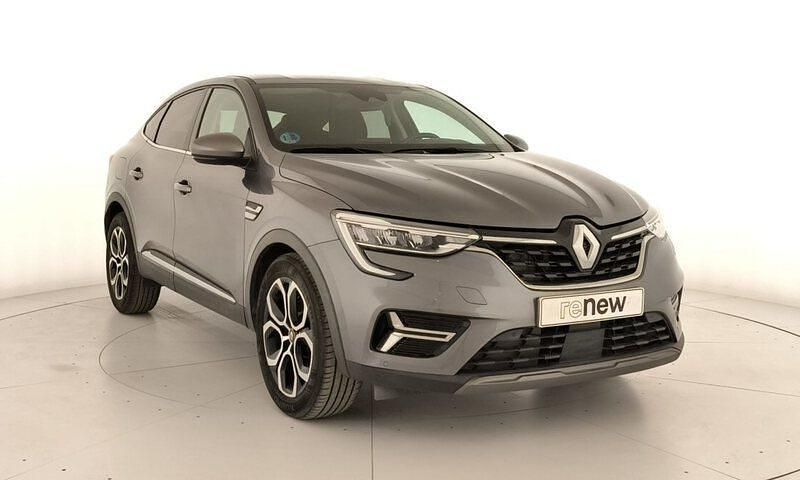 Usado Renault Arkana Techno 145 CV (106 kW) 2023 Gris SUV