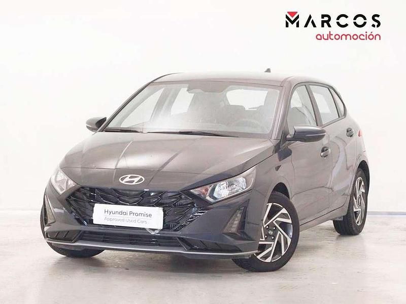 Gris Usado 2024 Hyundai i20 Utilitario | 15.900 € (Buen precio) - Imagen 1/4