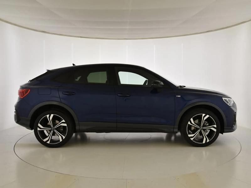Usado Audi Q3 Sportback 150 CV (110 kW) 2024 Azul SUV