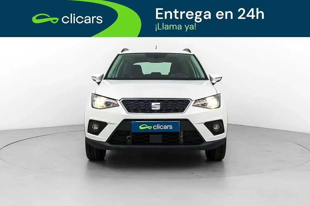 Usado Seat Arona Style 90 CV (66 kW) 2019 Blanco SUV
