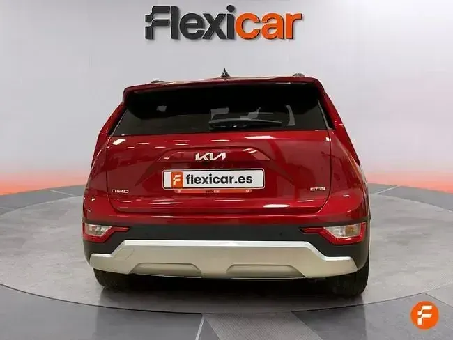 Usado Kia Niro 141 CV (103 kW) 2022 Rojo SUV