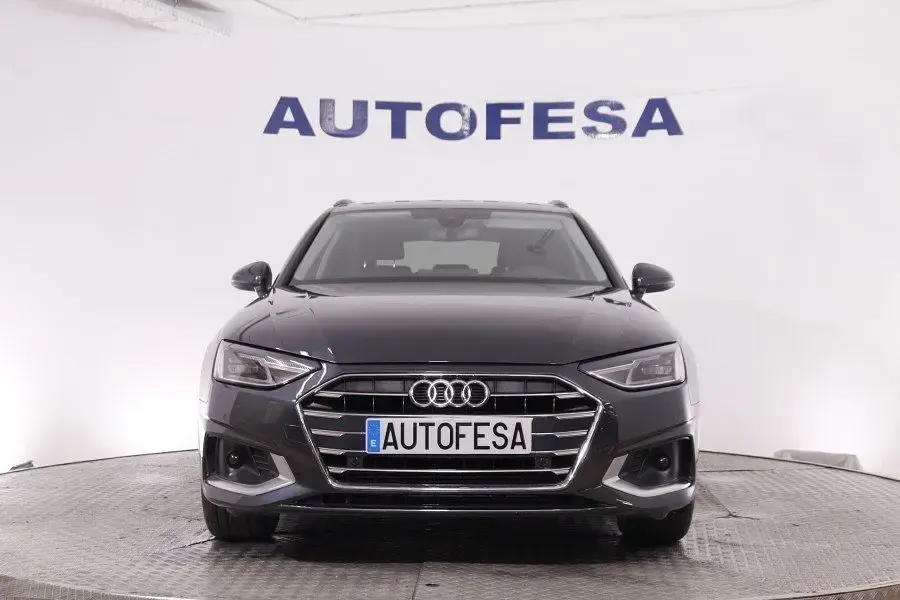 Usado Audi A4 150 HP (110 kW) 2022 Negra Carrinha