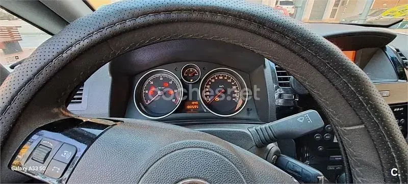Usado Opel Zafira Sport 120 CV (88 kW) 2009 Negro Monovolumen