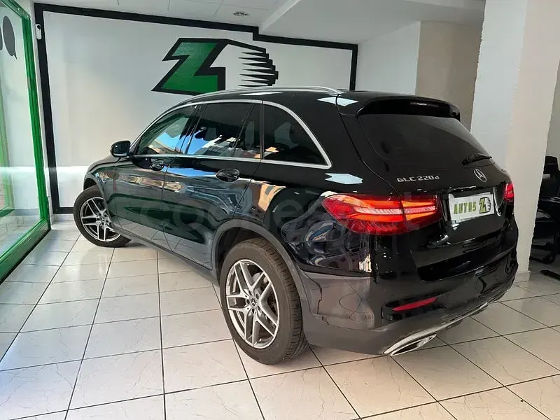 Usado Mercedes GLC220 170 CV (125 kW) 2018 Negro SUV