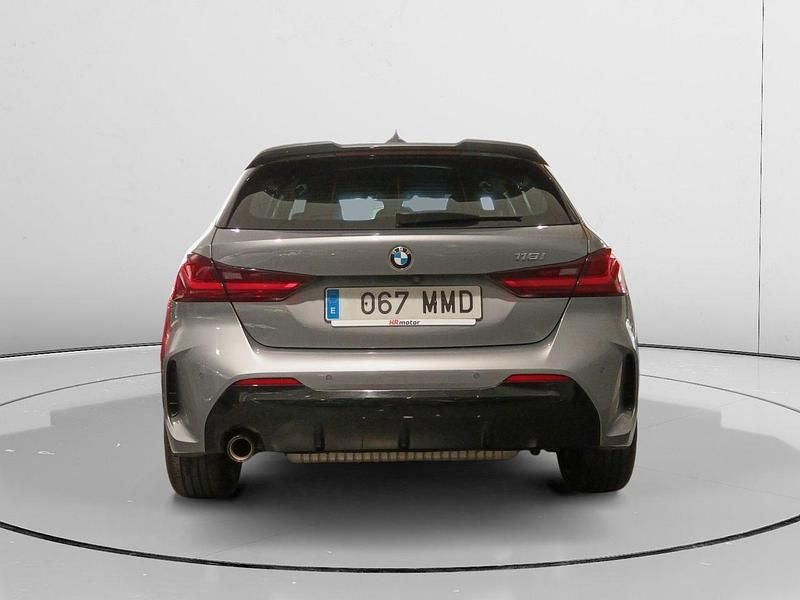 Usado BMW 118 Shadowline 136 CV (100 kW) 2023 Gris / plata Utilitario