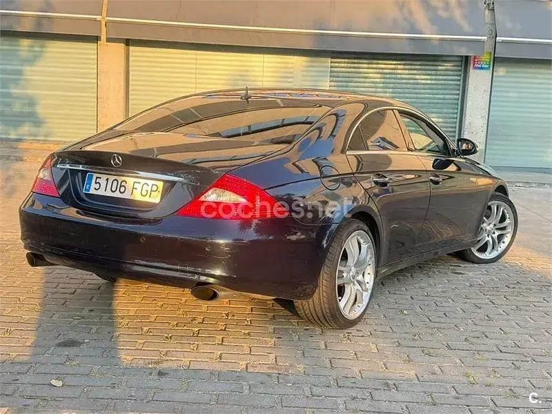 Usado Mercedes CLS350 272 CV (200 kW) 2004 Negro Coupe