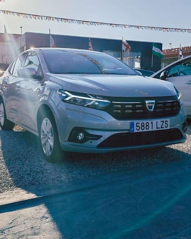 Usado Dacia Logan Essentiel 92 CV (67 kW) 2022 Gris Berlina