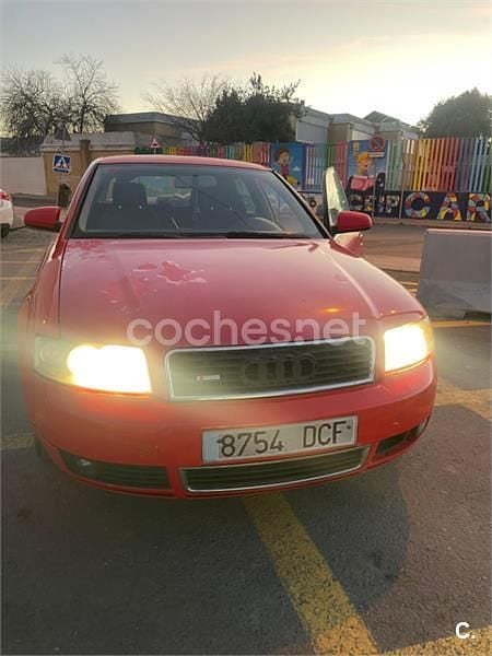 Usado Audi A4 115 CV (84 kW) 2006 Rojo Familiar