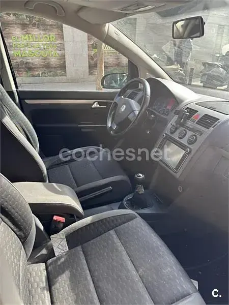 Usado VW Touran Advance 105 CV (77 kW) 2008 Negro Monovolumen
