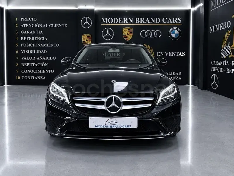 Usado Mercedes C200 160 CV (117 kW) 2019 Negro Familiar