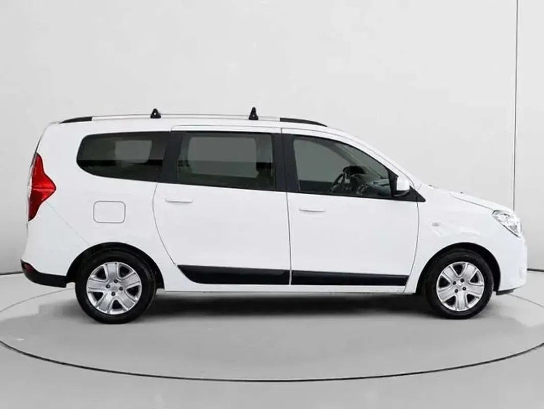 Usado Dacia Lodgy Lauréate 116 CV (85 kW) 2018 Blanco Monovolumen