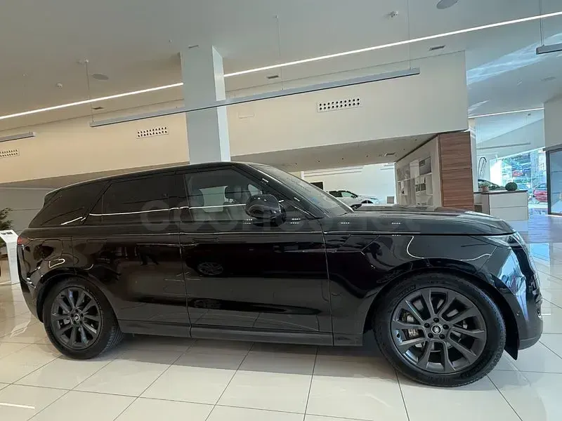 Begagnad Land Rover Range Rover Sport SE 460 HK (338 kW) 2025 Svart SUV