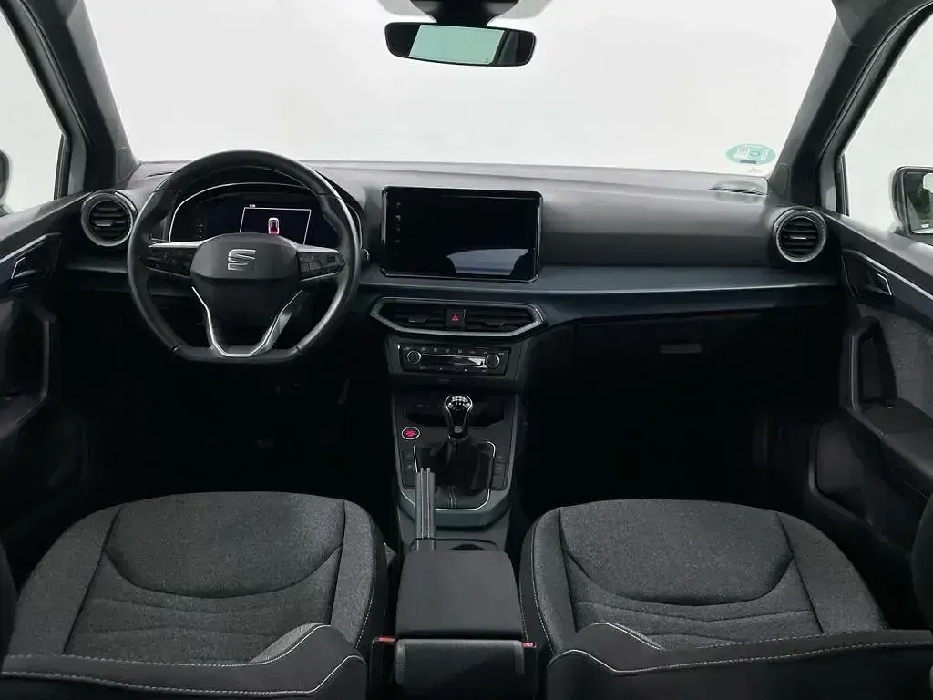 Usado Seat Arona Xperience 115 CV (84 kW) 2024 Blanco SUV
