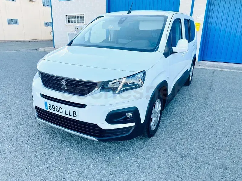 Usado Peugeot Rifter Allure 130 CV (95 kW) 2020 Blanco Monovolumen