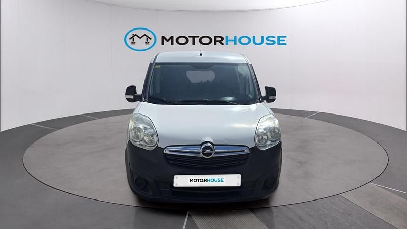 Usado Opel Combo 90 CV (66 kW) 2014 Blanco Monovolumen