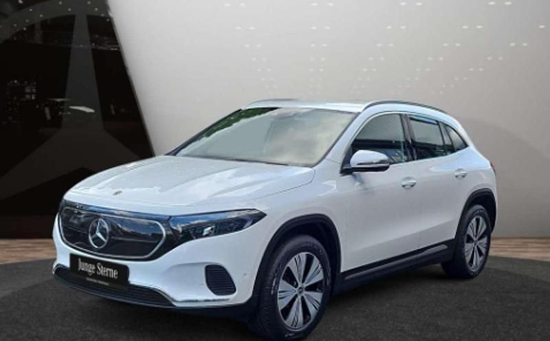 Blanco Usado 2023 Mercedes EQA300 SUV | 35.300 € (Buen precio) - Imagen 1/4