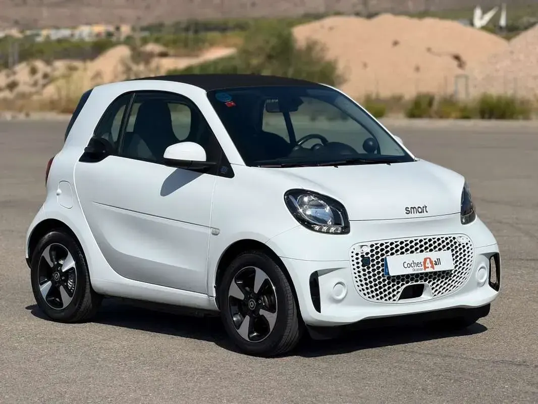 Usado Smart ForTwo Coupé 60 kW (82 CV) 2021 Blanco Coupe