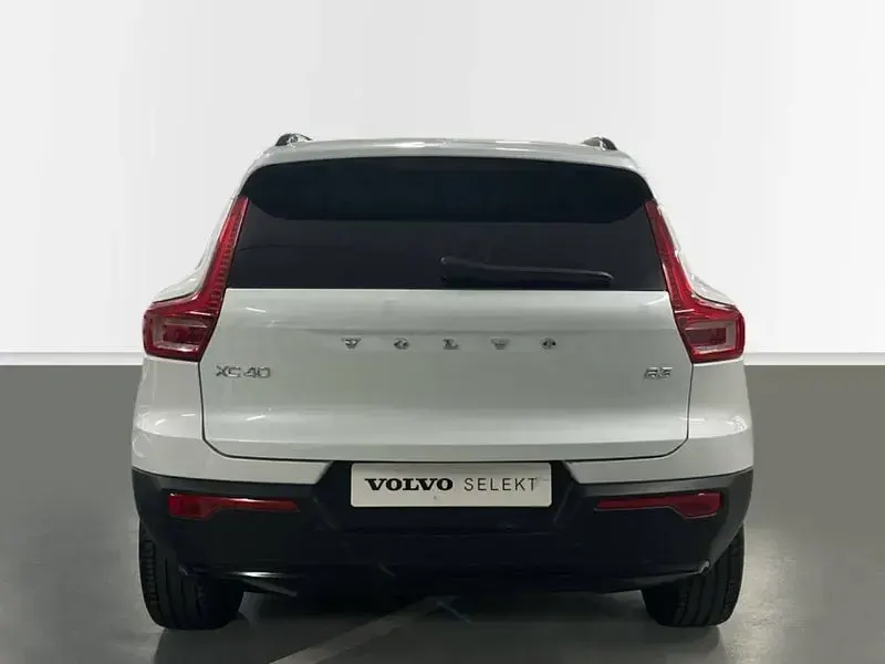 Nuevo Volvo XC40 Plus 163 CV (119 kW) 2026 Blanco SUV