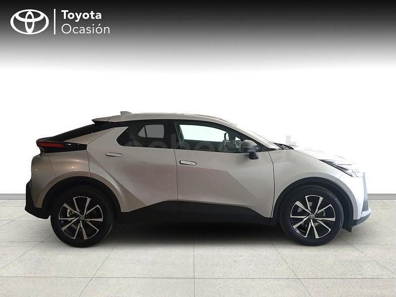 Usado Toyota C-HR Advance 140 CV (102 kW) 2024 Gris / plata SUV