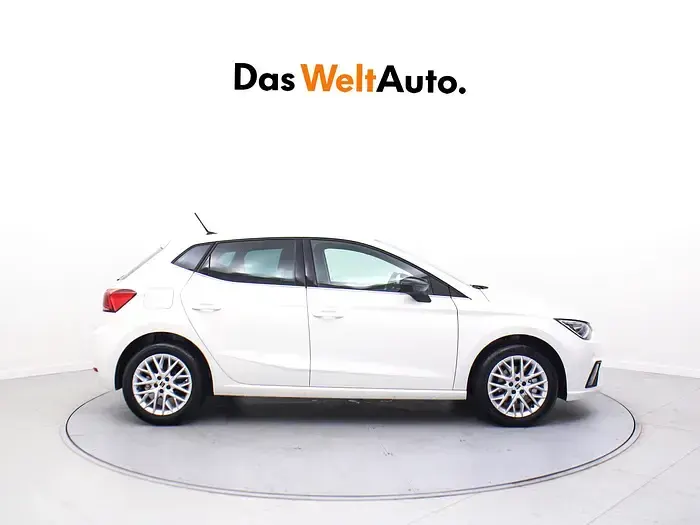 Usado Seat Ibiza XCELLENCE 115 CV (84 kW) 2025 Blanco Utilitario