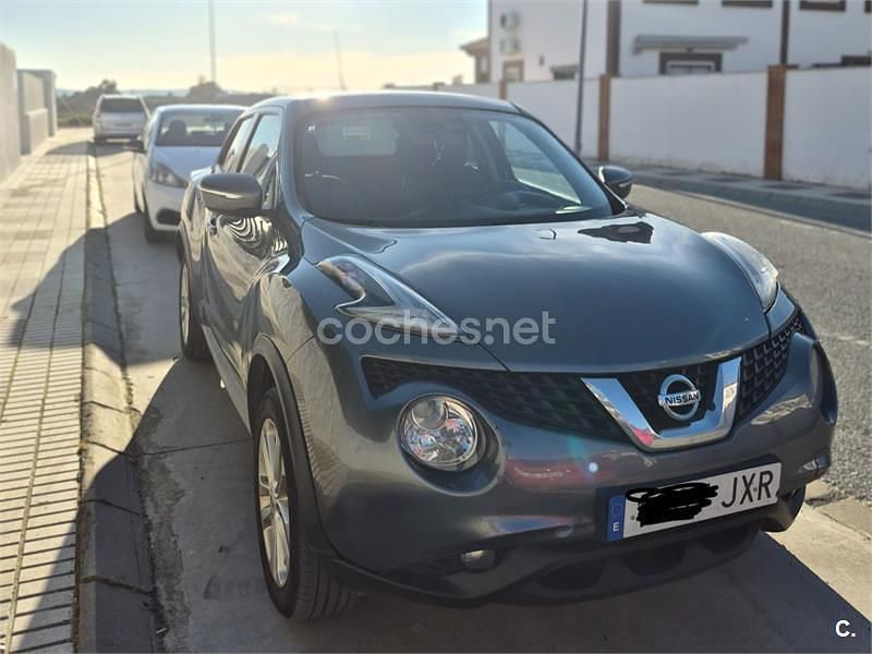 Usado Nissan Juke Acenta 110 CV (80 kW) 2017 Gris / plata SUV